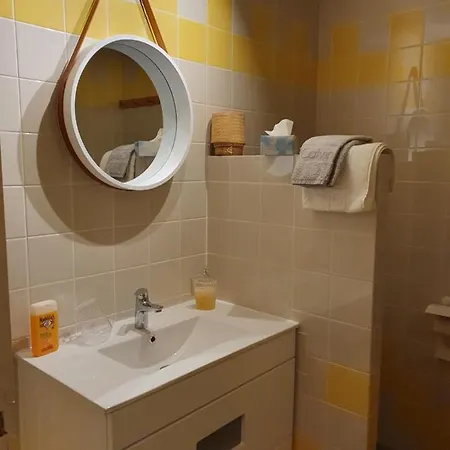 Bed & Breakfast Lesroses1680 3*