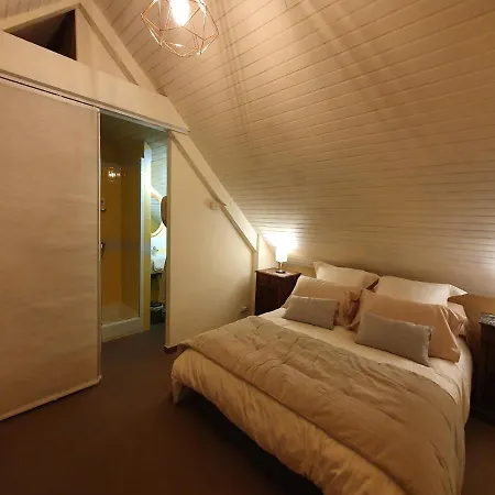 Lesroses1680 Bed & Breakfast