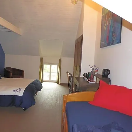 Bed and breakfast Lesroses1680 3*